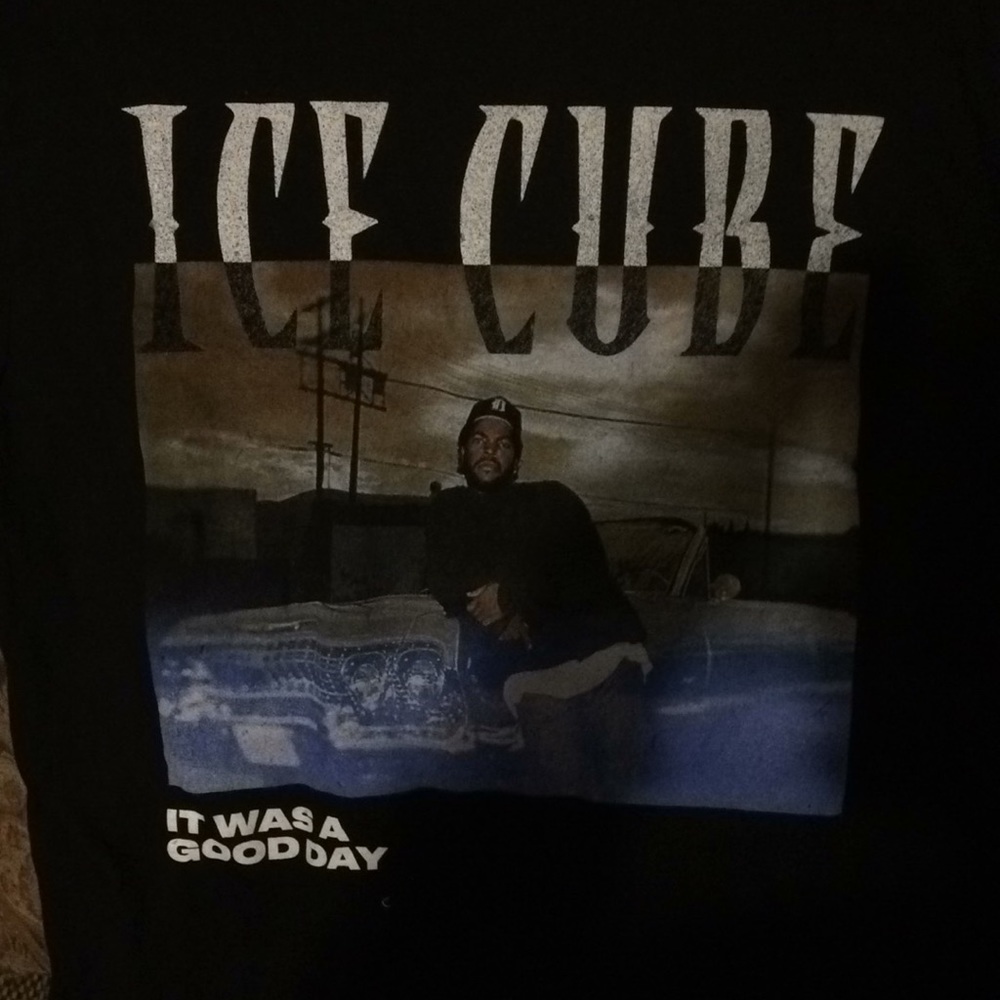 Shirt - Picture 2 of 4